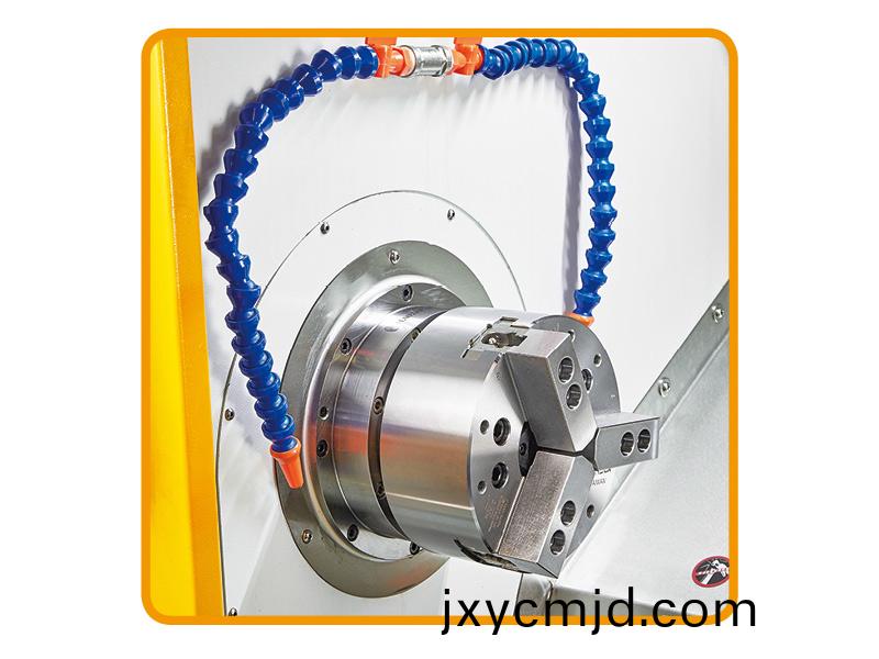 刀墖數(shu)控車牀(chuang)（可加(jia)工400長）